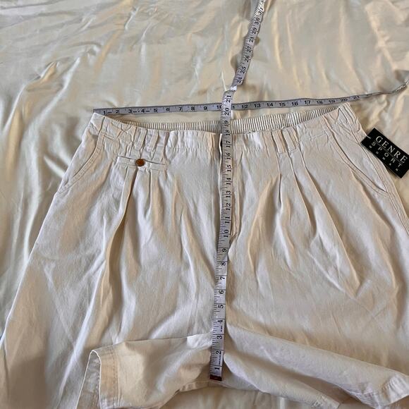 NWT Vtg Y2K 2000s High Rise White Pleat Front Stretch Waist Shorts Plus Sz 24 - Picture 9 of 10